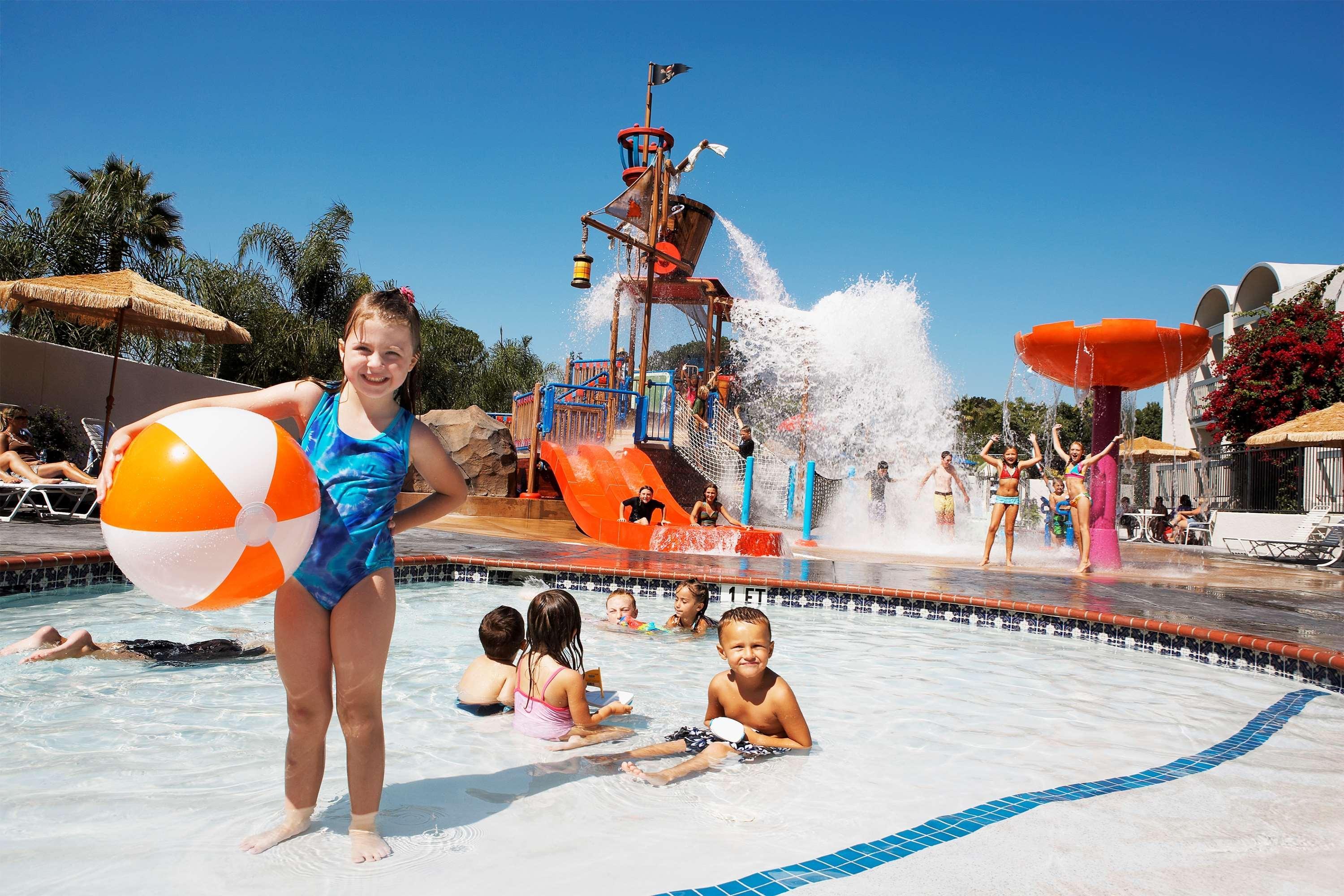 Howard Johnson By Wyndham Anaheim Hotel & Water Playground Kemudahan gambar